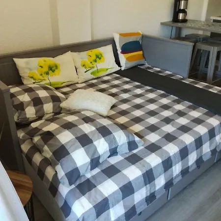 Lägenhet Charmant Studio 2*